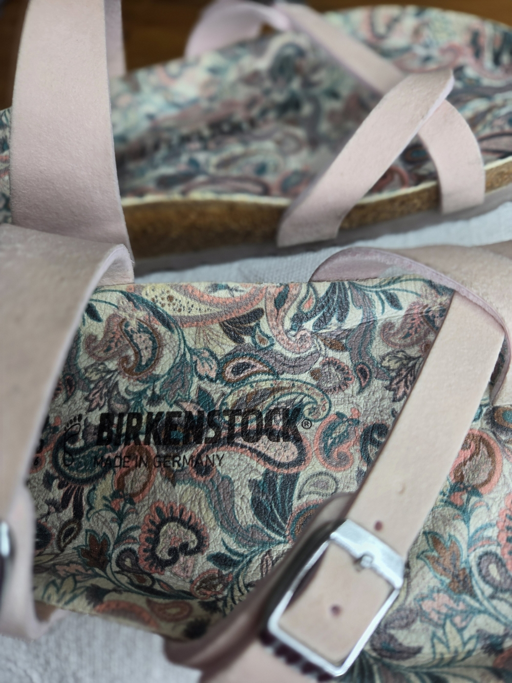 Birkenstock Women's Vegan "Mayari" w/Paisley Footbed Sandals Size 8.5-9 - Picture 3 of 8